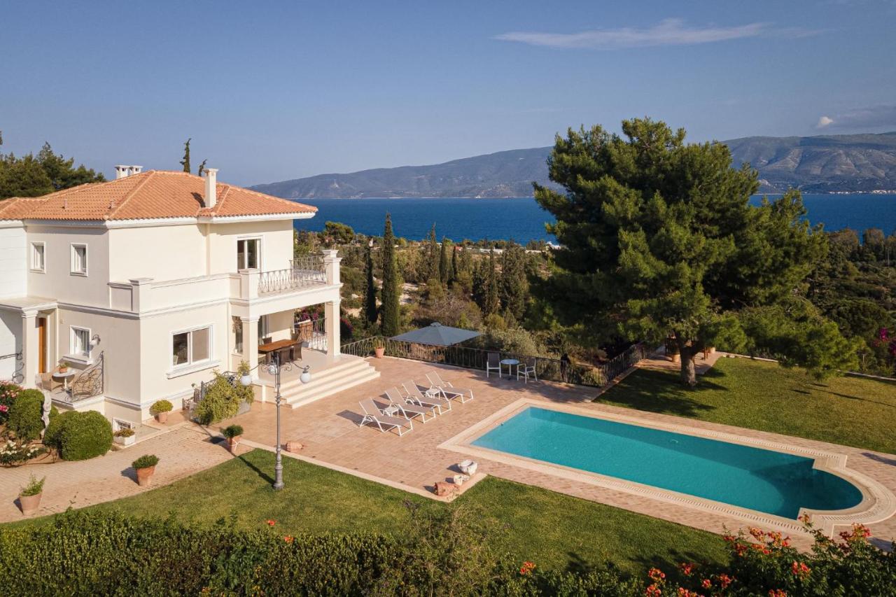 Villa Fantasia Isthmia Luaran gambar