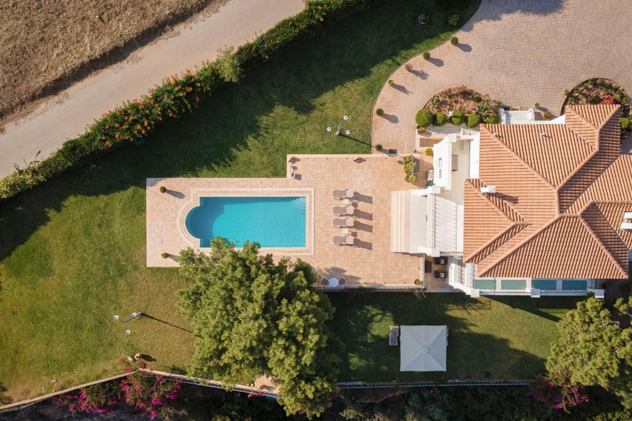 Villa Fantasia Isthmia Luaran gambar