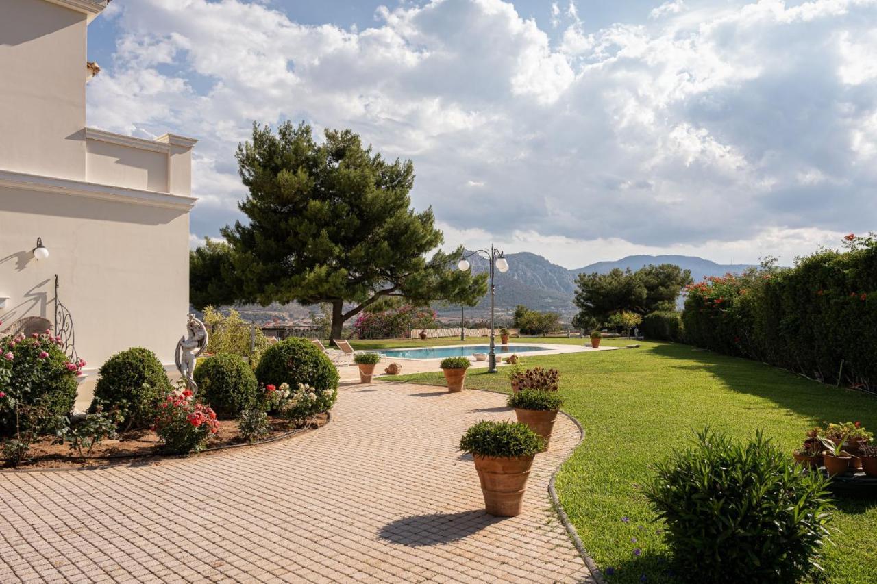 Villa Fantasia Isthmia Luaran gambar