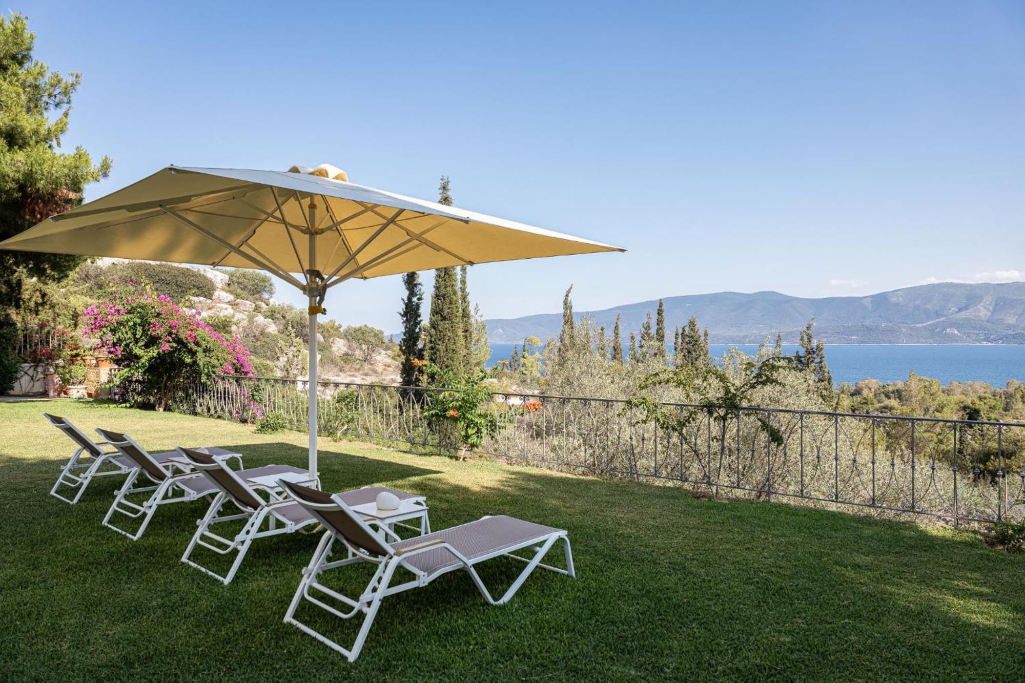 Villa Fantasia Isthmia Luaran gambar