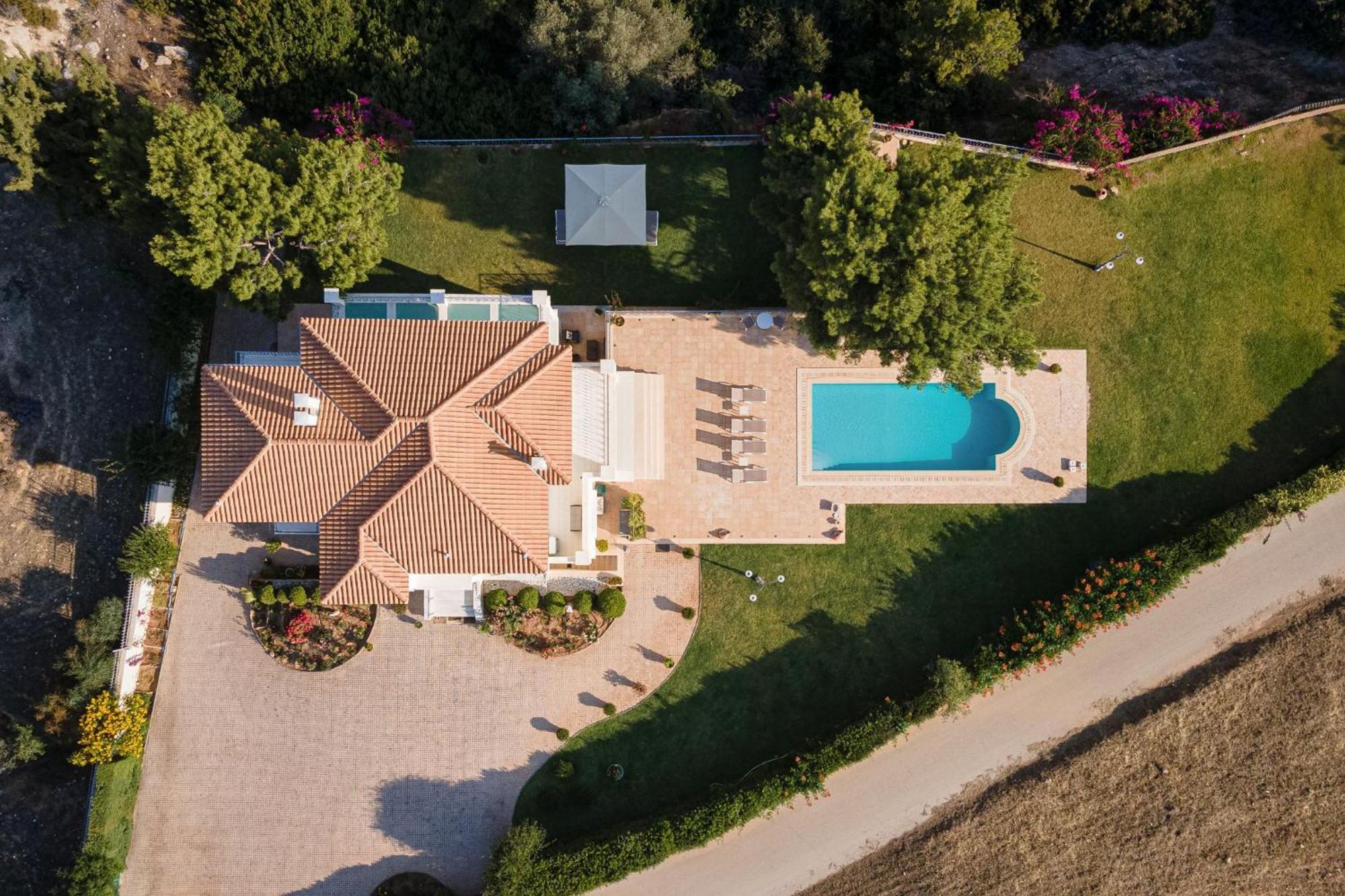 Villa Fantasia Isthmia Luaran gambar