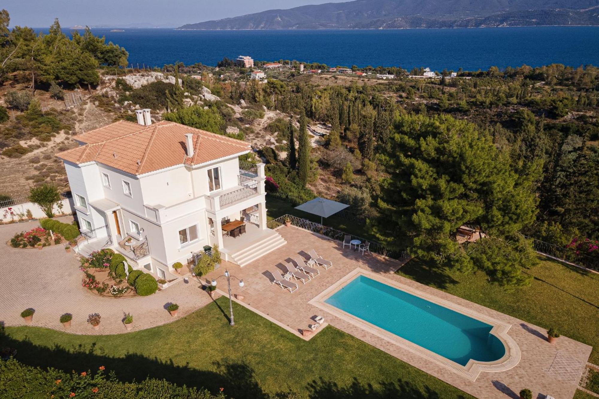 Villa Fantasia Isthmia Luaran gambar