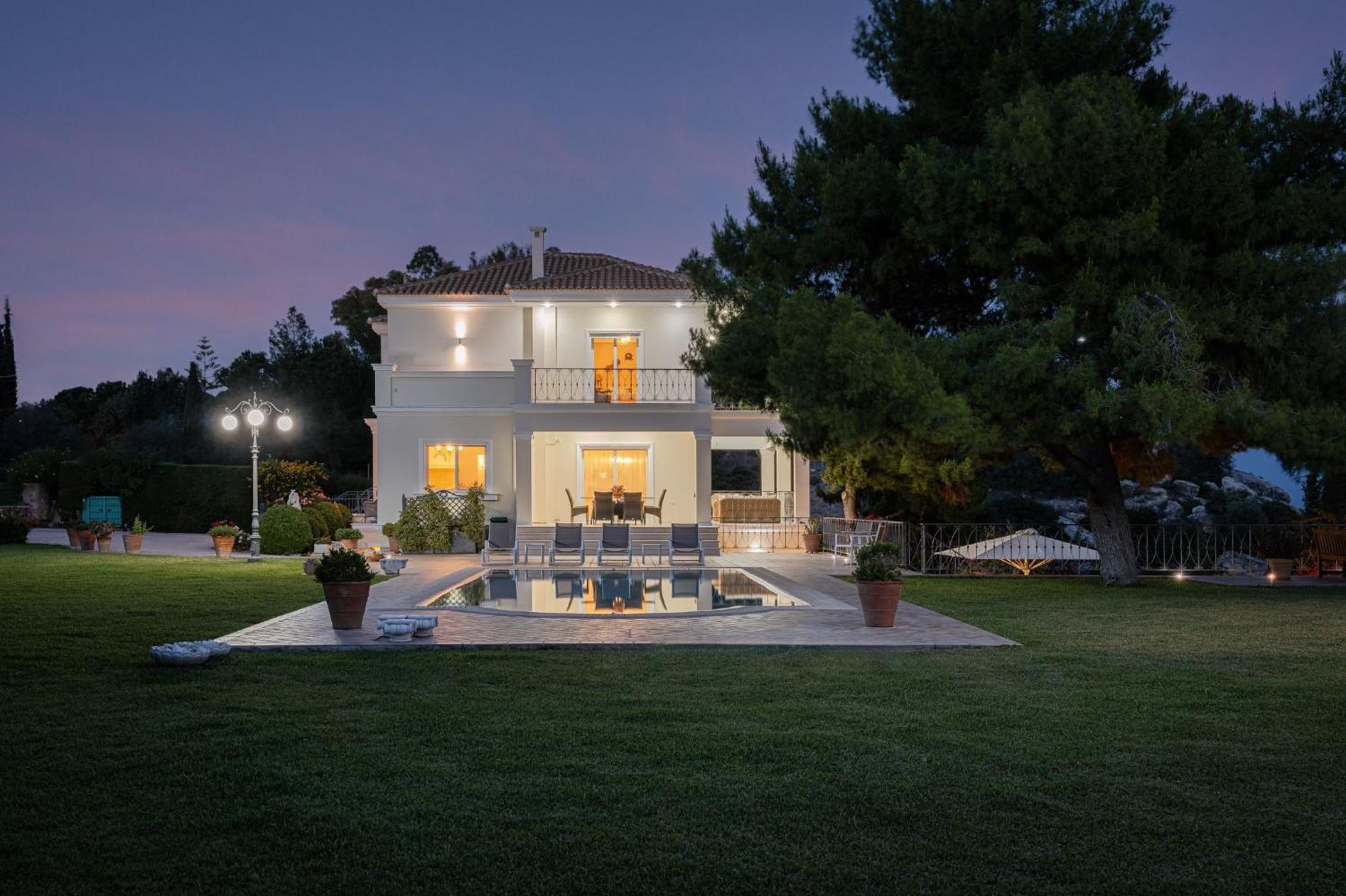 Villa Fantasia Isthmia Luaran gambar