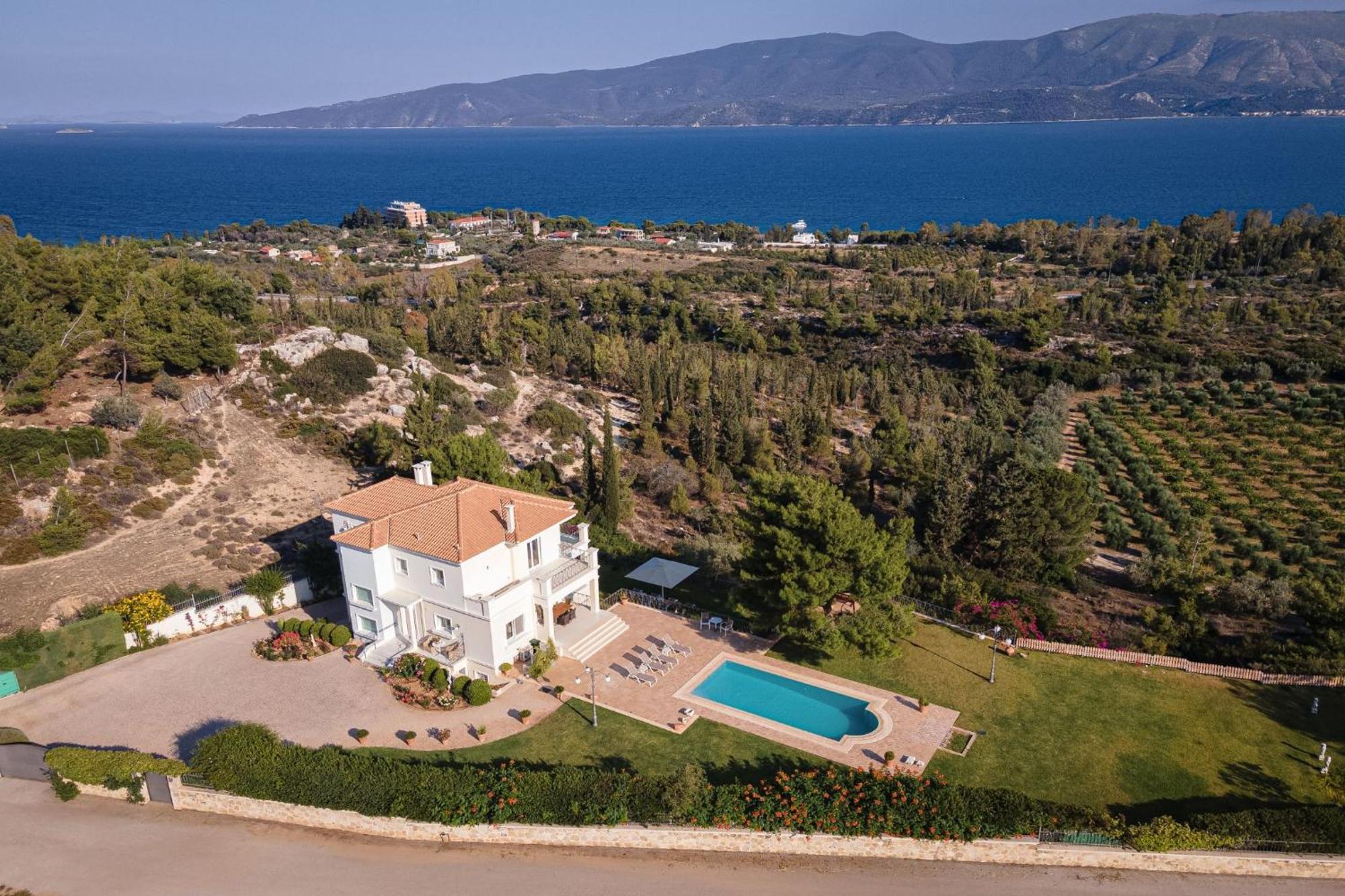 Villa Fantasia Isthmia Luaran gambar